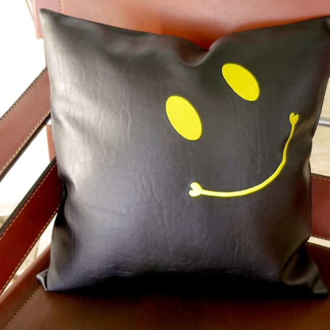 s-f-leather-b-yellow-smile