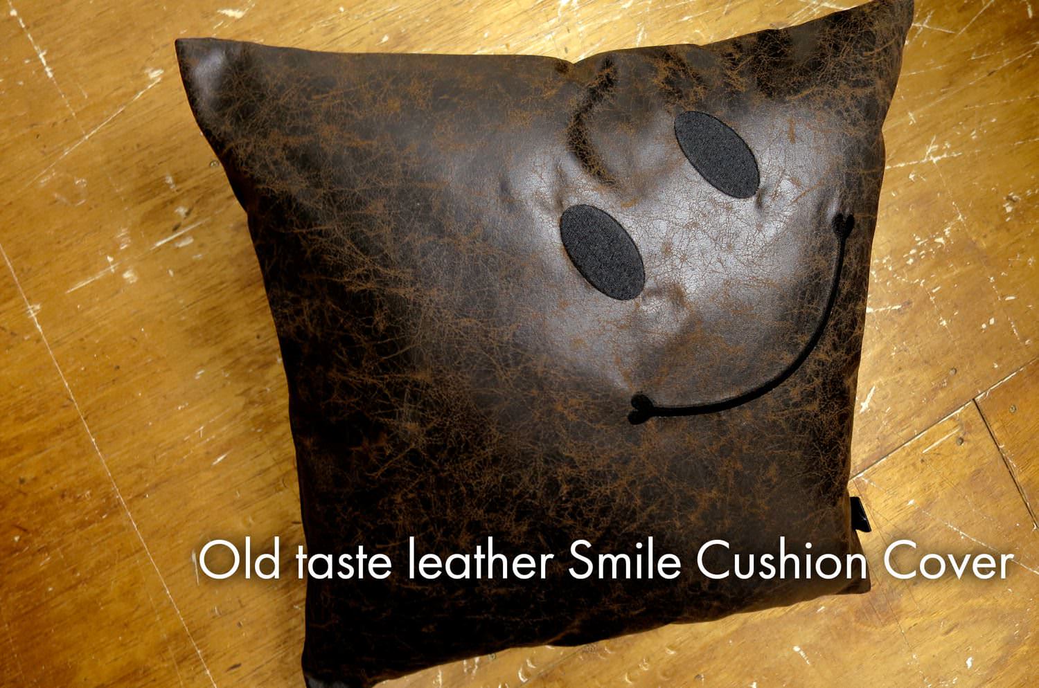 fakeleather-db-scratch-smile