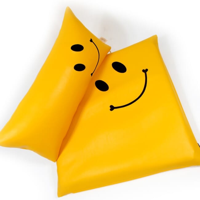 smile-set-yellow