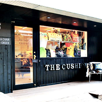 クッション専門店　THE CUSHION JAPAN