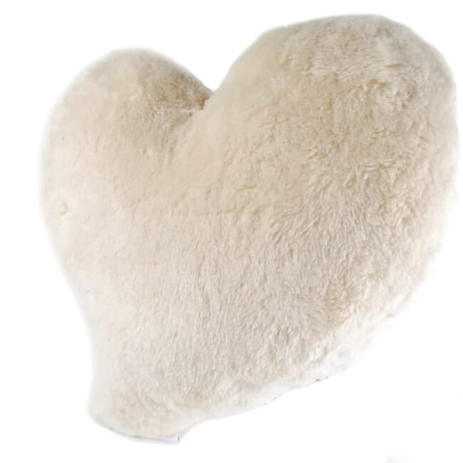 organic-whitebear-heart