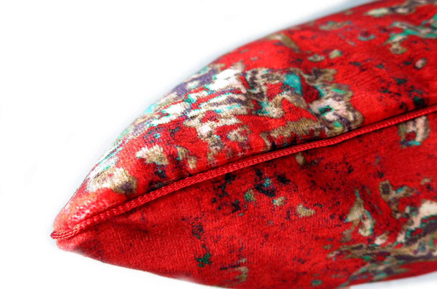 ad-velvet-red-6535