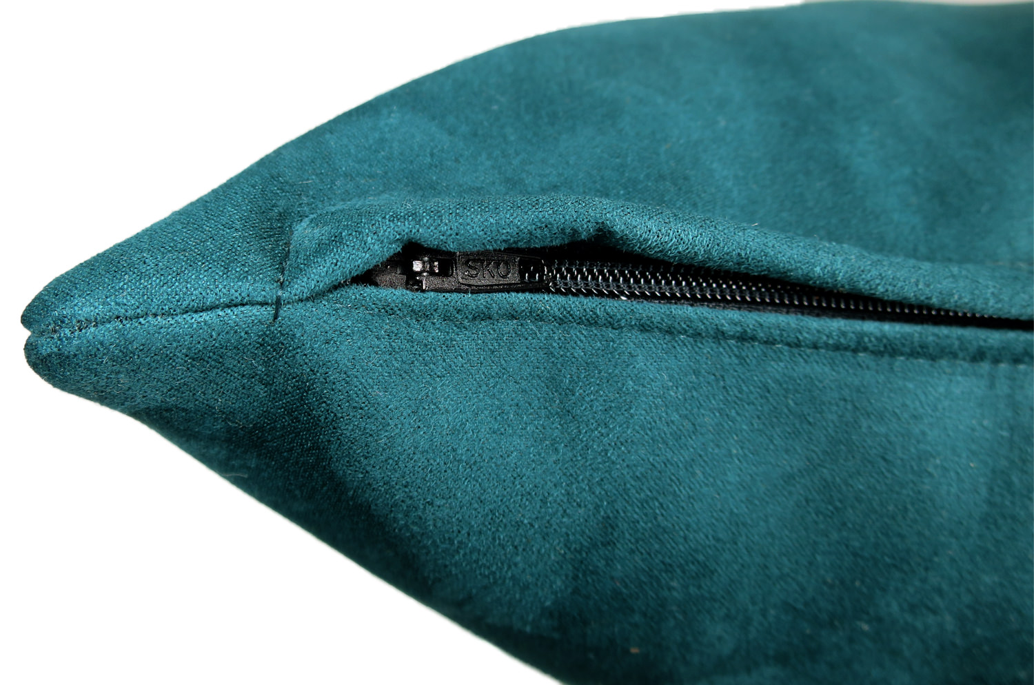 petluxe-suede-gn50