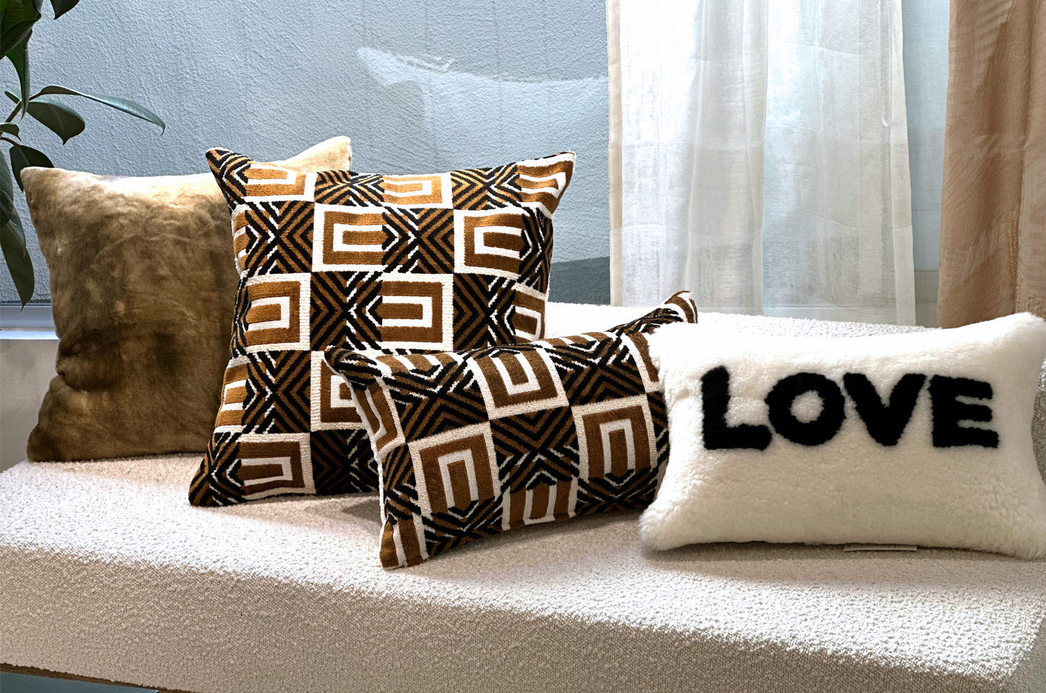 The Kenya ケニア ジャガードベルベット×ブークレ クッションカバー 50×50cm