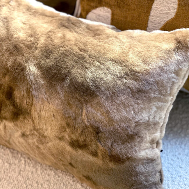 The Gradation 至極の手触りエコファー グラデーション クッション Bronze 45×30cm 中材付