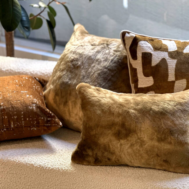 The Gradation 至極の手触りエコファー グラデーション クッション Bronze 45×30cm 中材付