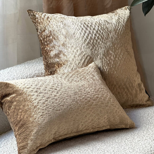 The Gilda ジルダ ベルベット クッションカバー (デューン)