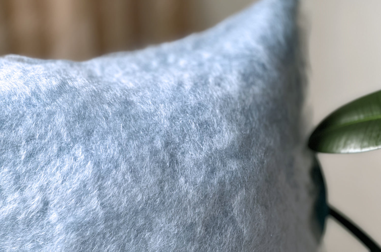 The Kid Mohair BALMUIR キッドモヘア クッションカバー ブルー 50×50cm