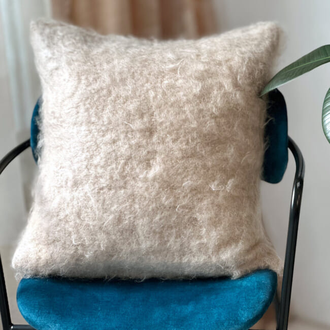 The Kid Mohair BALMUIR キッドモヘアクッションカバー (ベージュ) 50×50cm