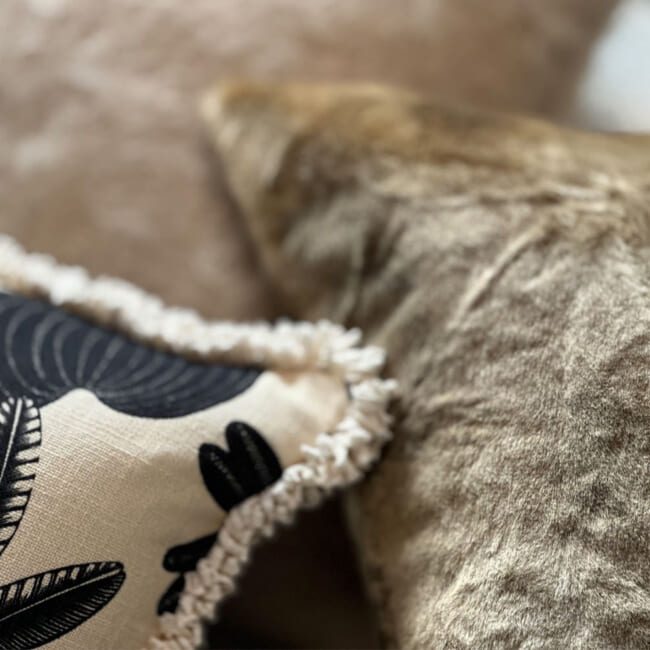 The Orphee オルフェ 草花の奏 ループフリンジリネン混クッション 65×31cm 中材付