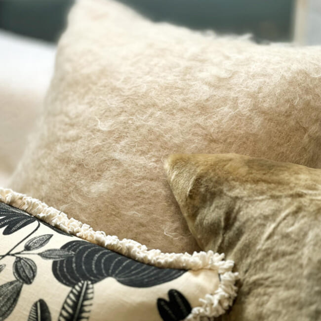 The Kid Mohair BALMUIR キッドモヘアクッションカバー (ベージュ) 50×50cm