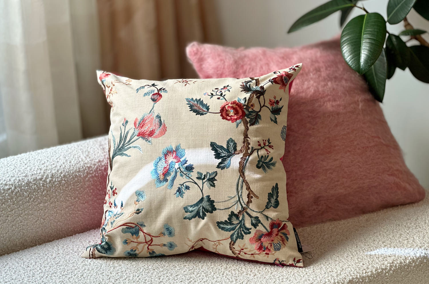 The Château de Rochecotte ロッシュコット城の庭園 刺繍クッションカバー 50×50cm