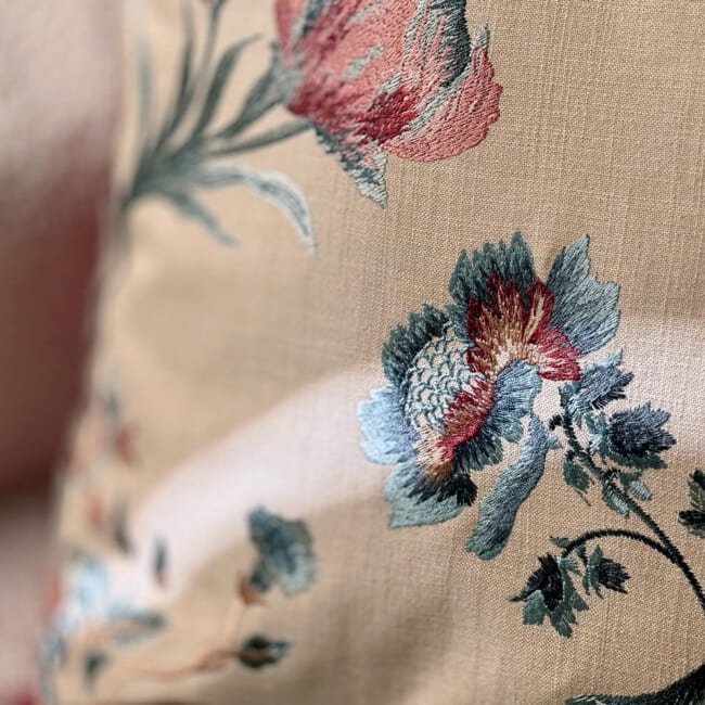 The Château de Rochecotte ロッシュコット城の庭園 刺繍クッションカバー 50×50cm