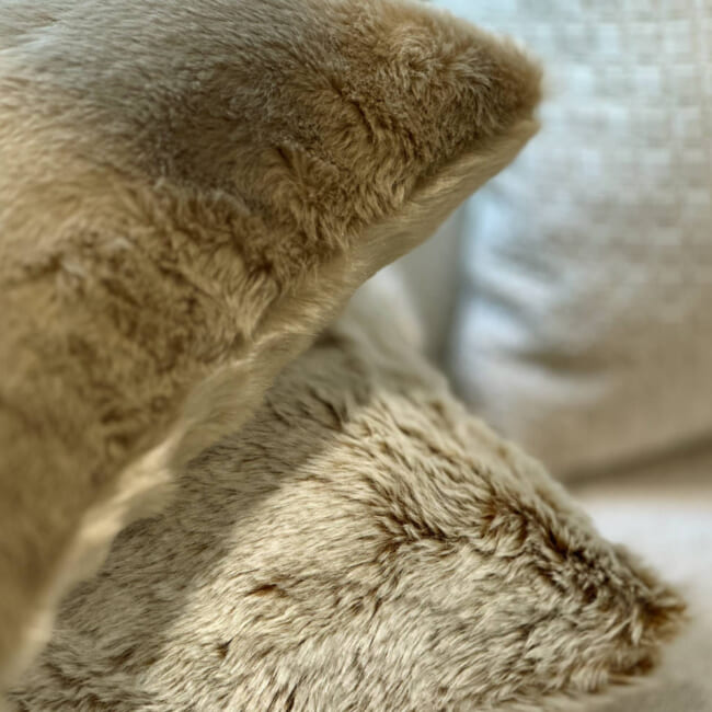 The Heat Luxury ヒートラグジュアリーファー クッションカバー (Camel) 45×45cm