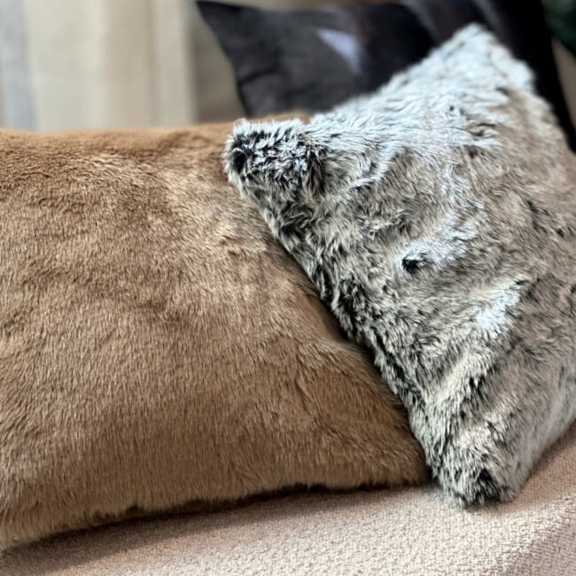 The Heat Luxury ヒートラグジュアリーファー クッションカバー (Camel) 45×45cm