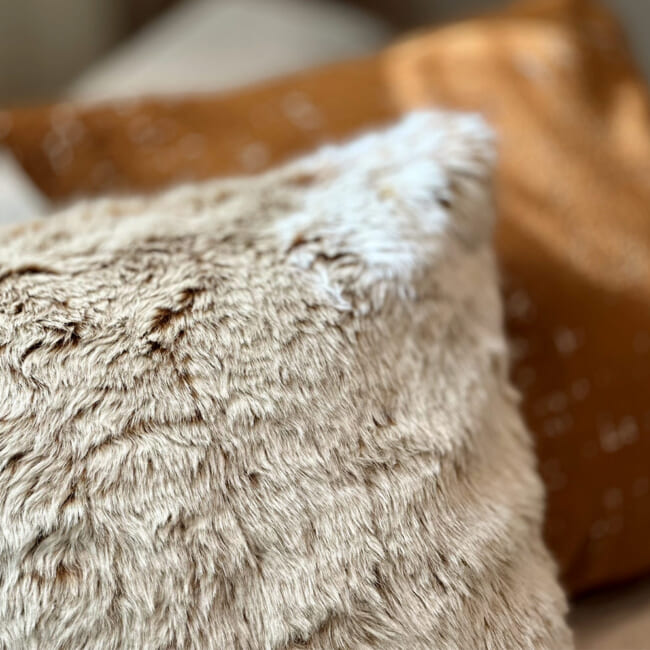 The Snow Top スノートップ エコファークッションカバー（Caramel）40×40cm