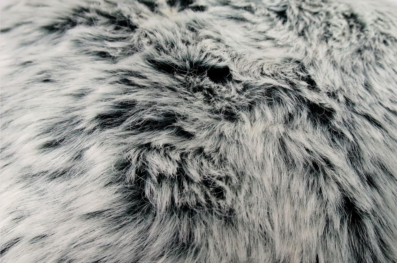 The Snow Top スノートップ エコファークッションカバー（noir）40×40cm