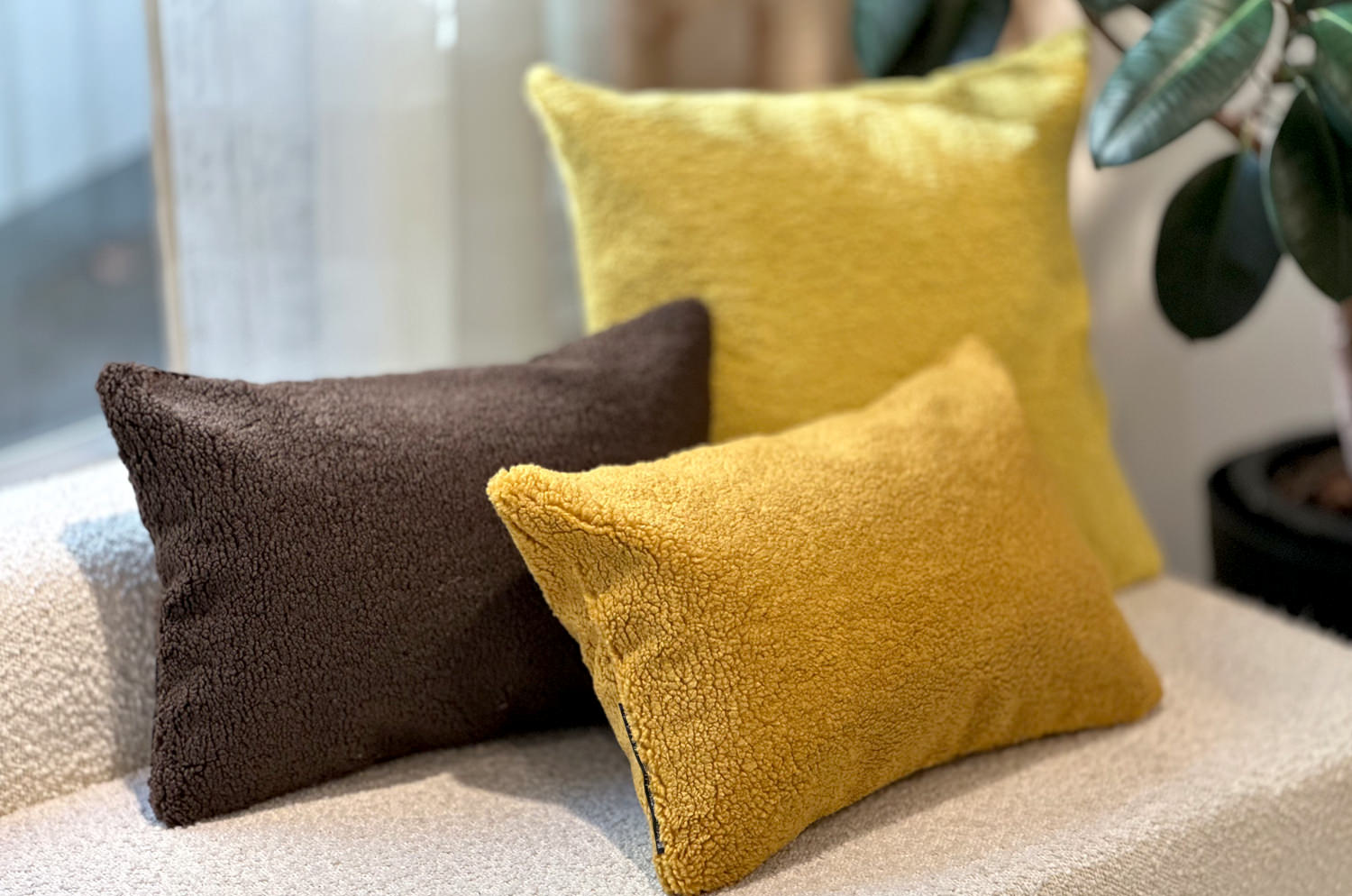 The Puff パフ クッション (セーブル、ハニー）45×30cm 中材付