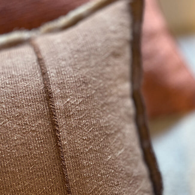 The Pure Fringe 自然素材フリンジ付きクッション リネン&コットン (Rusty) 60×40cm 中材付