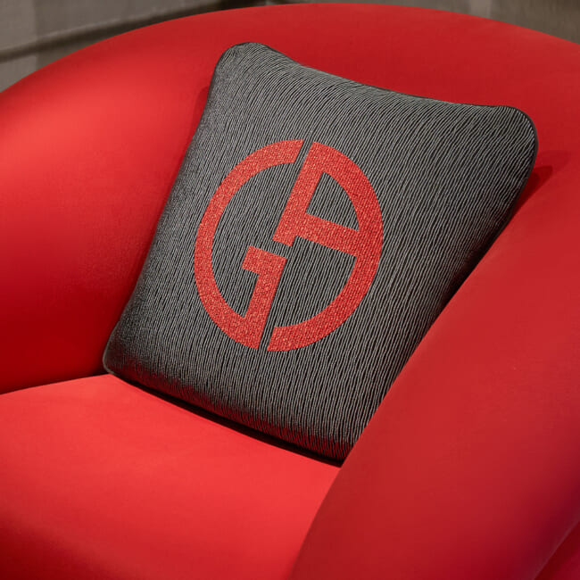 【海外取寄品】ARMANI/CASA JANETTE ジャネットクッション ANTHRACITE/RED 40×40cm フェザー 中材付