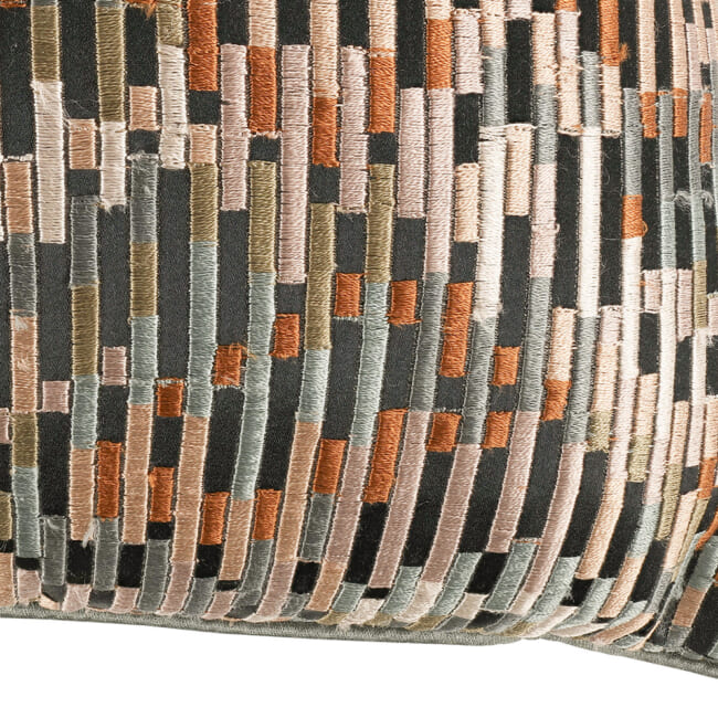 【海外取寄品】BLACK edition(ブラックエディション) Avari クッション(Mehndi) 60x40cm 中材付