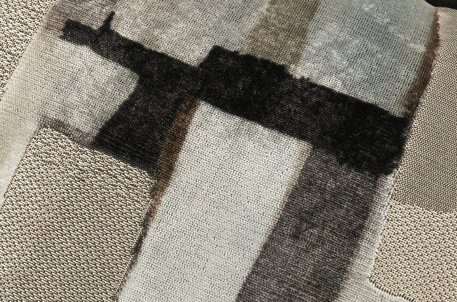 【海外取寄品】BLACK edition(ブラックエディション) Quadrata クッション(Mercury) 60x40cm 中材付