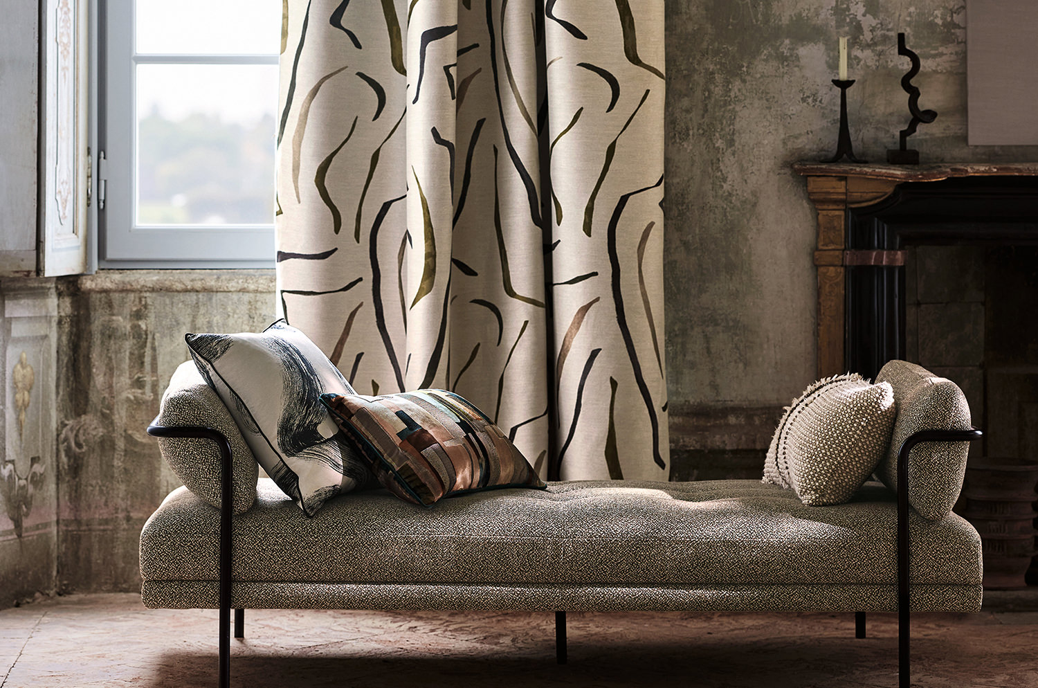 【海外取寄品】BLACK edition(ブラックエディション) Quadrata クッション(Sienna) 60x40cm 中材付