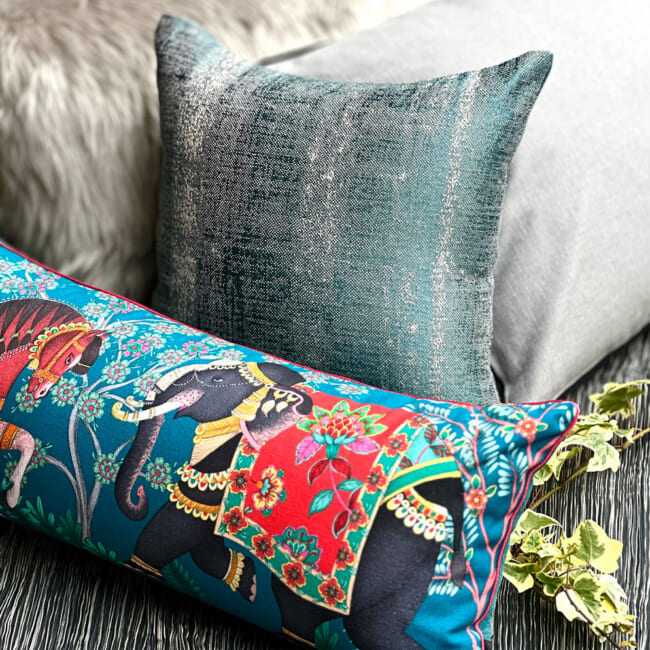 The KIM スモーキーストライプ クッションカバー (ビリジアングリーン) 4