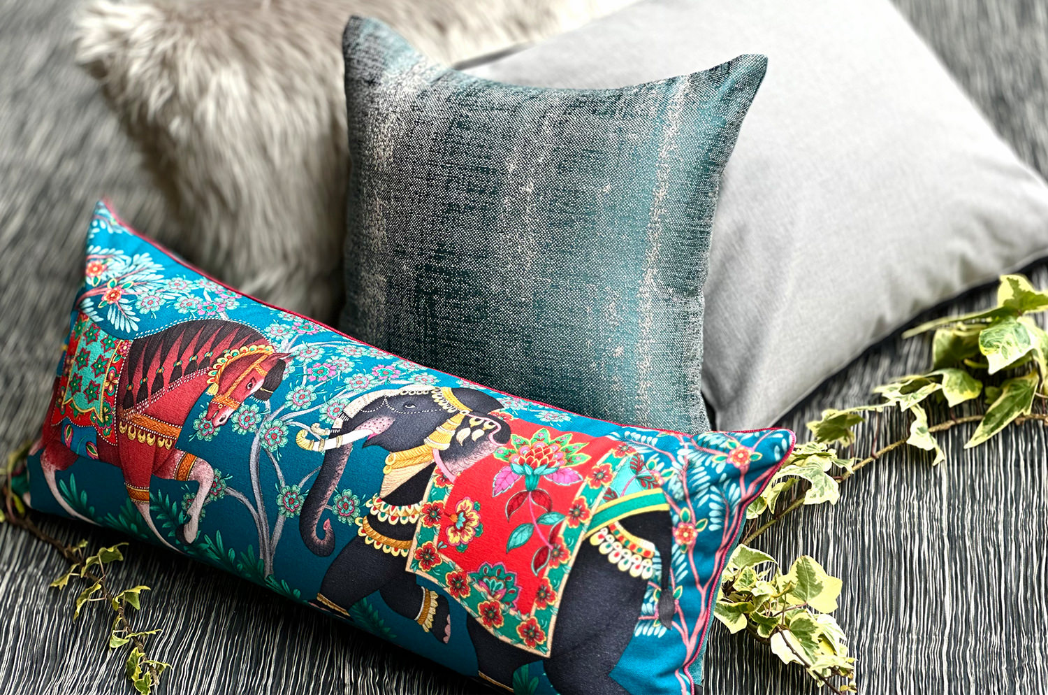 The KIM スモーキーストライプ クッションカバー (ビリジアングリーン) 4