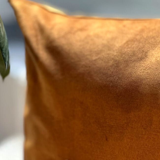 The PrintedVelvet プリントベルベット クッションカバー (Ochre) 50×50cm