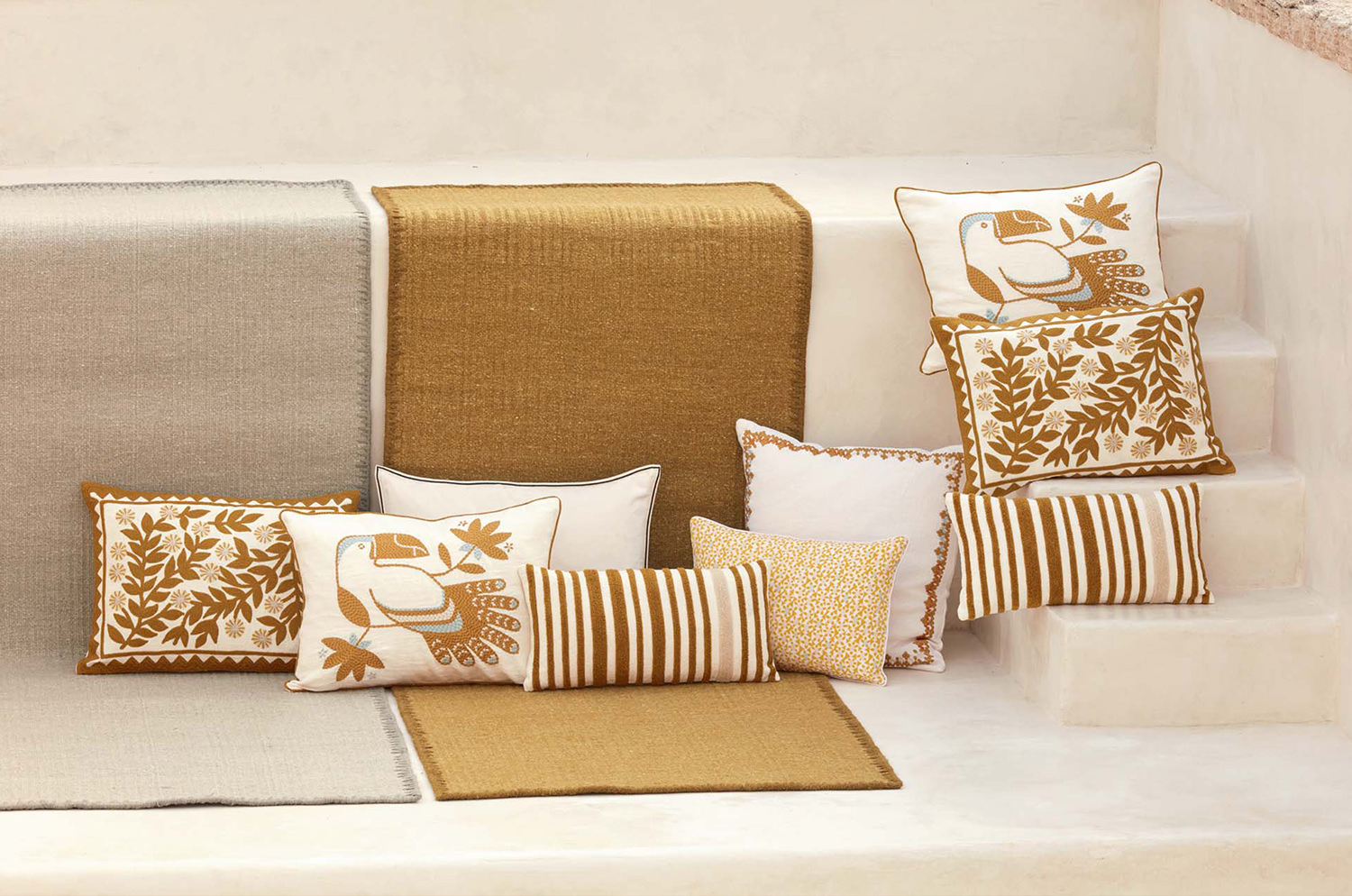 【海外取寄品】ELITIS(エリティス) Aristote クッション(Meringue) 55x40cm 中材付