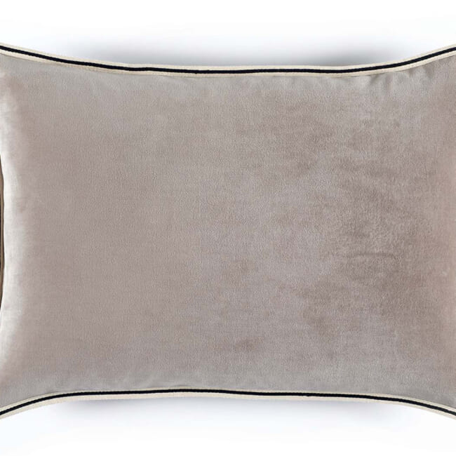 【海外取寄品】ELITIS(エリティス) Aristote クッション(Farine complete) 55x40cm 中材付