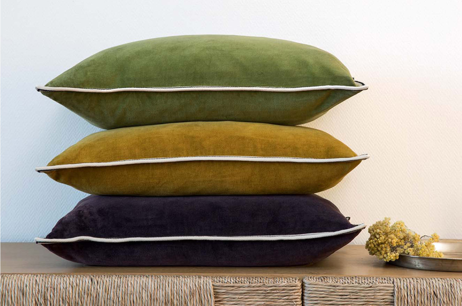 【海外取寄品】ELITIS(エリティス) Aristote クッション(Doré) 55x40cm 中材付