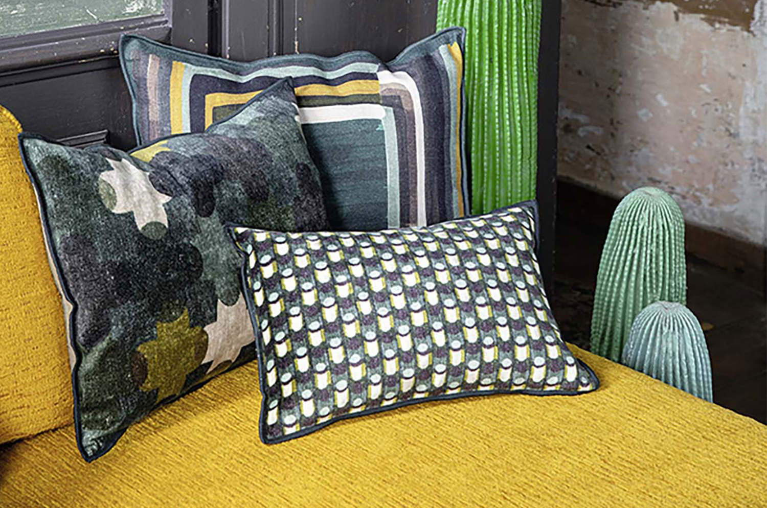 【海外取寄品】ELITIS(エリティス) Atelier クッション(Obsidian) 55x40cm 中材付