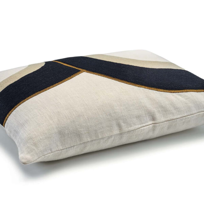 【海外取寄品】ELITIS(エリティス) Bridge クッション(Night and day) 55x40cm 中材付