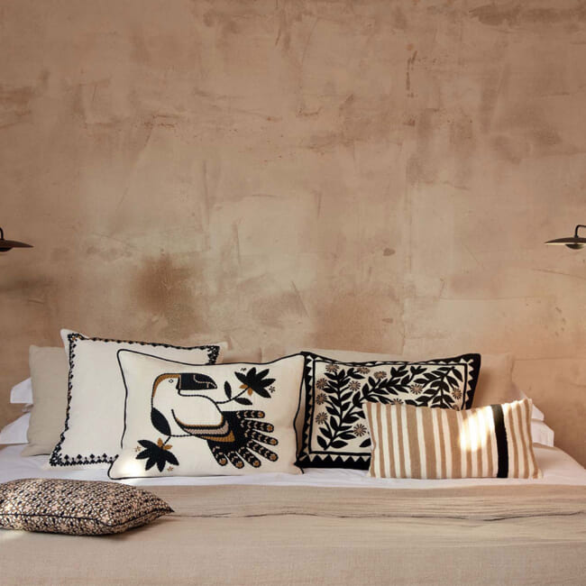 【海外取寄品】ELITIS(エリティス) Canopee クッション(Réglisse) 55x40cm 中材付