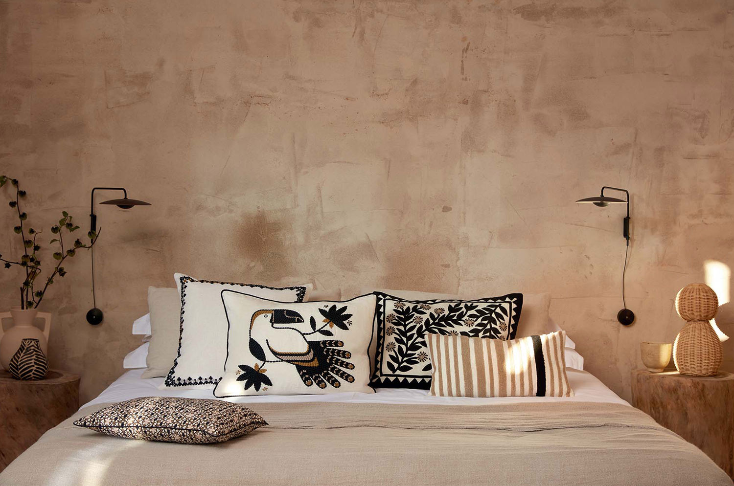 【海外取寄品】ELITIS(エリティス) Canopee クッション(Réglisse) 55x40cm 中材付