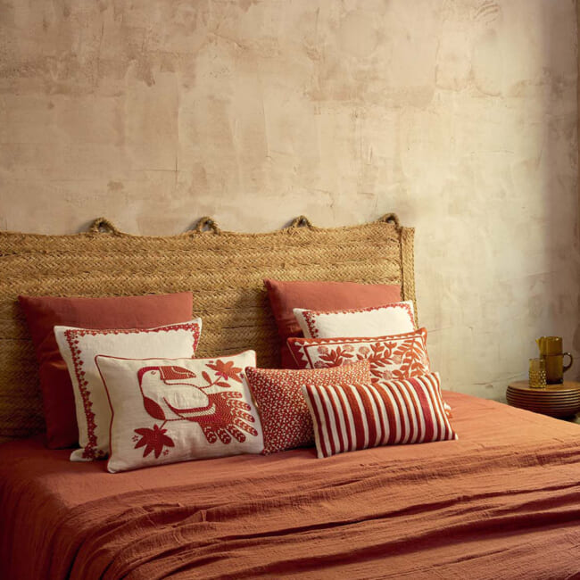 【海外取寄品】ELITIS(エリティス) Cristobal クッション(Grenadine) 55x40cm 中材付