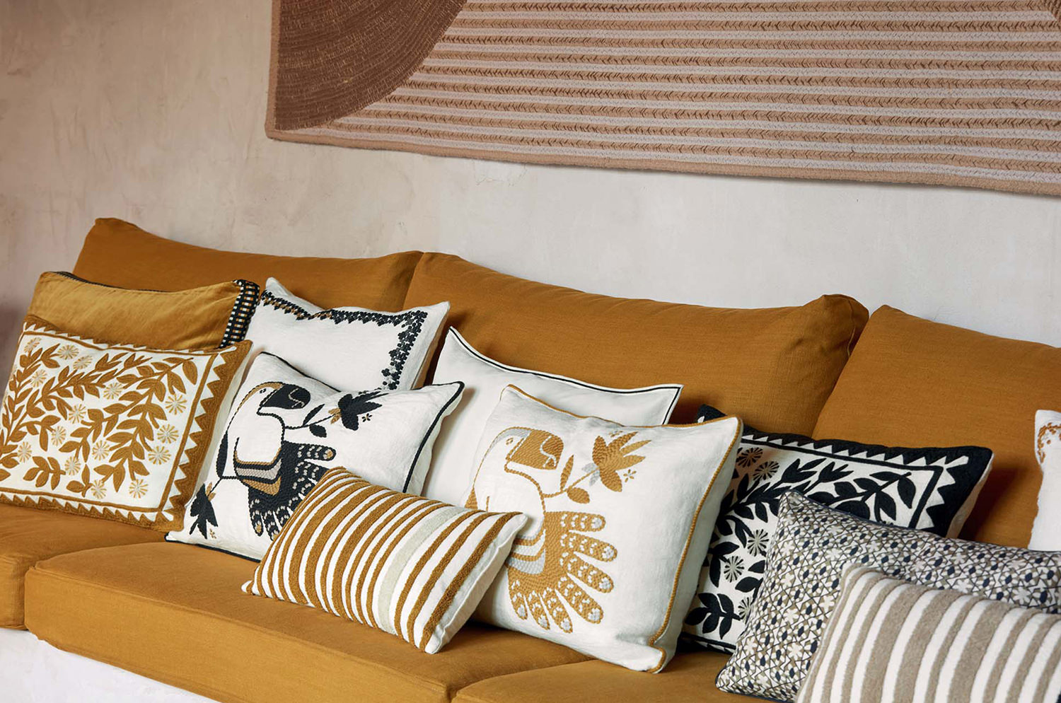 【海外取寄品】ELITIS(エリティス) Cristobal クッション(Réglisse) 55x40cm 中材付