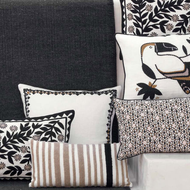 【海外取寄品】ELITIS(エリティス) Cristobal クッション(Réglisse) 55x40cm 中材付