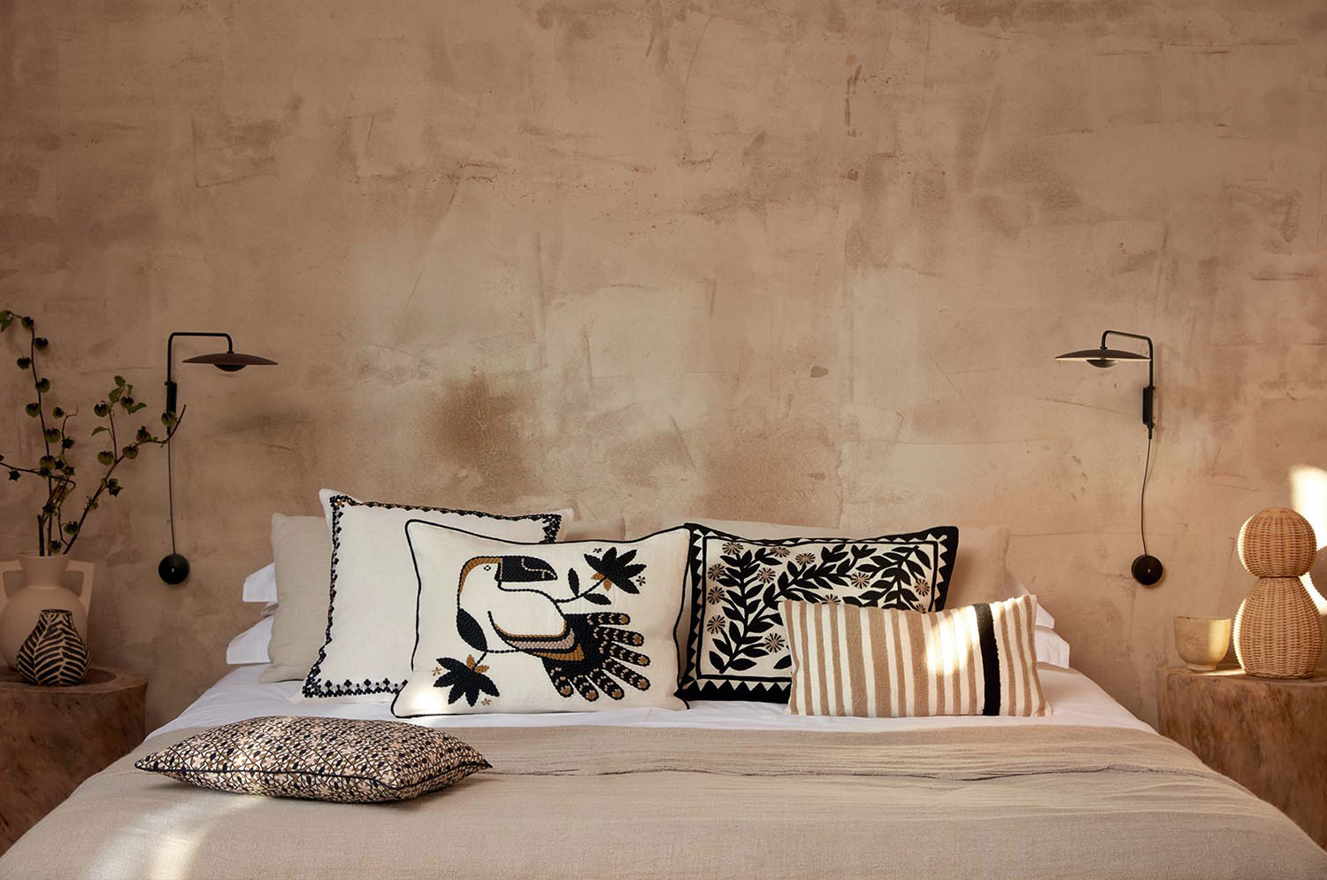 【海外取寄品】ELITIS(エリティス) Cristobal クッション(Réglisse) 55x40cm 中材付