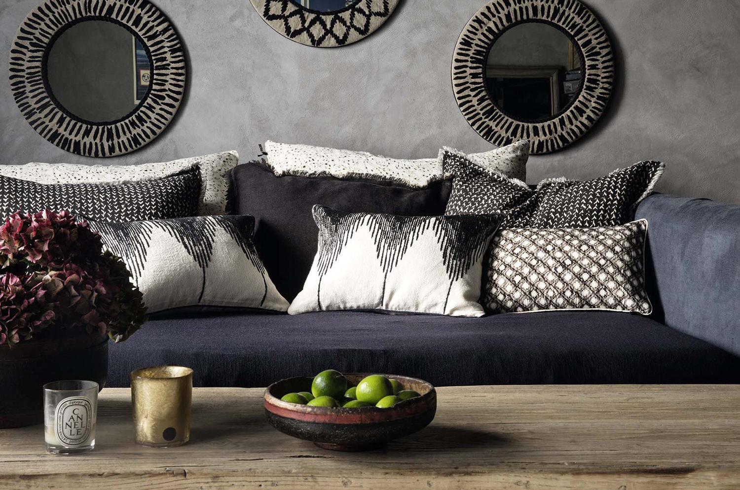 【海外取寄品】ELITIS(エリティス) Josephine クッション(Night & day) 55x40cm 中材付