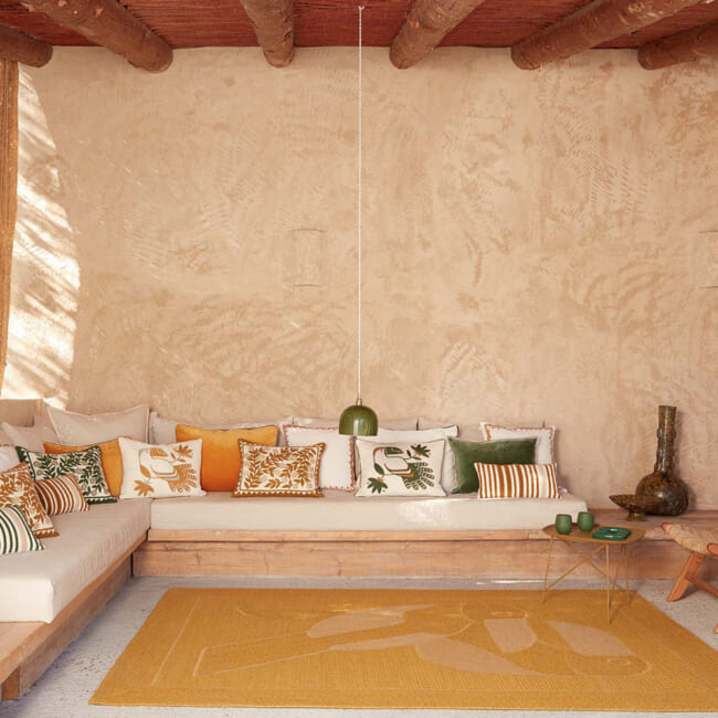 【海外取寄品】ELITIS(エリティス) Maya クッション(Safran) 50x50cm 中材付