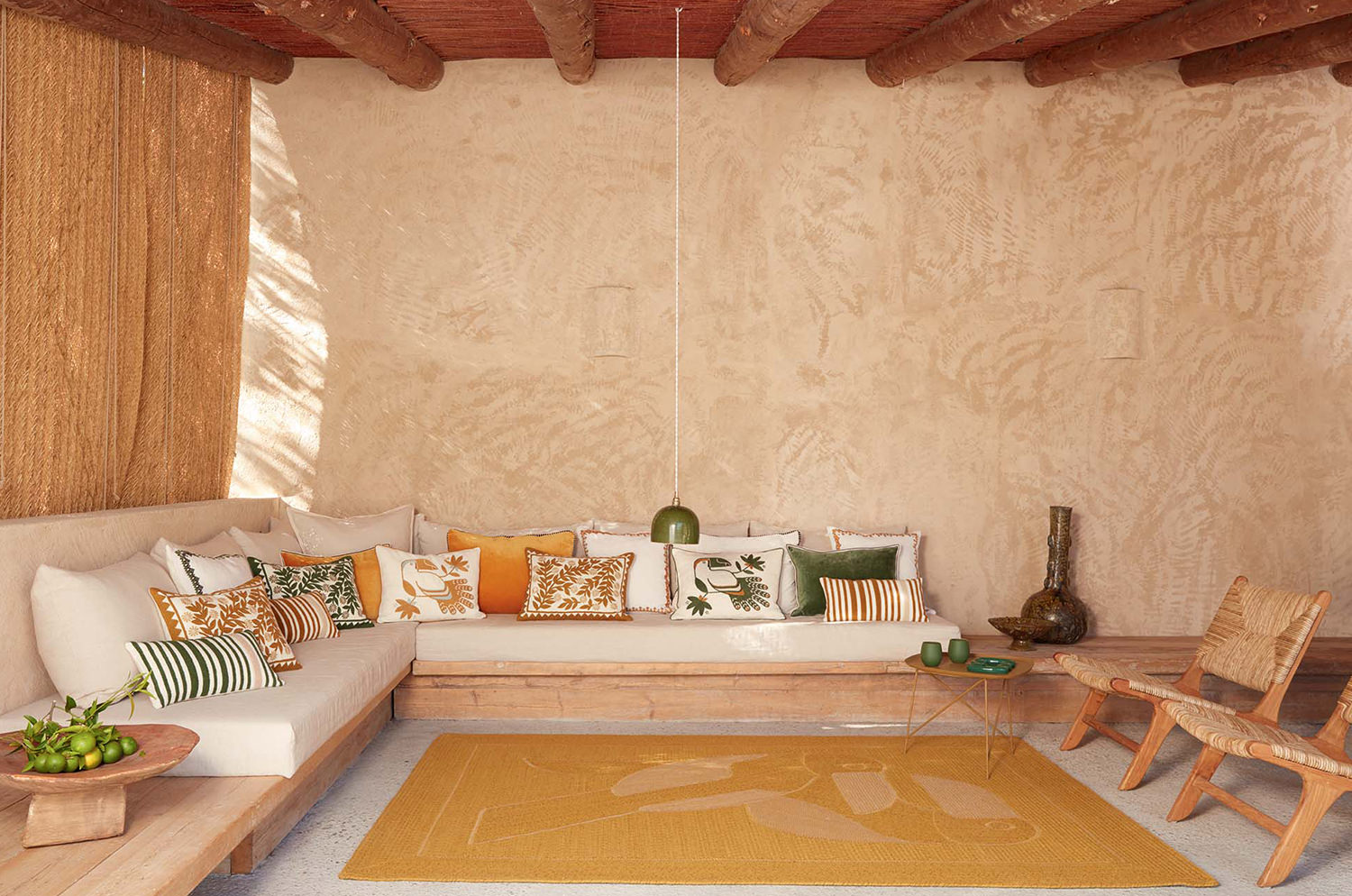 【海外取寄品】ELITIS(エリティス) Maya クッション(Safran) 50x50cm 中材付