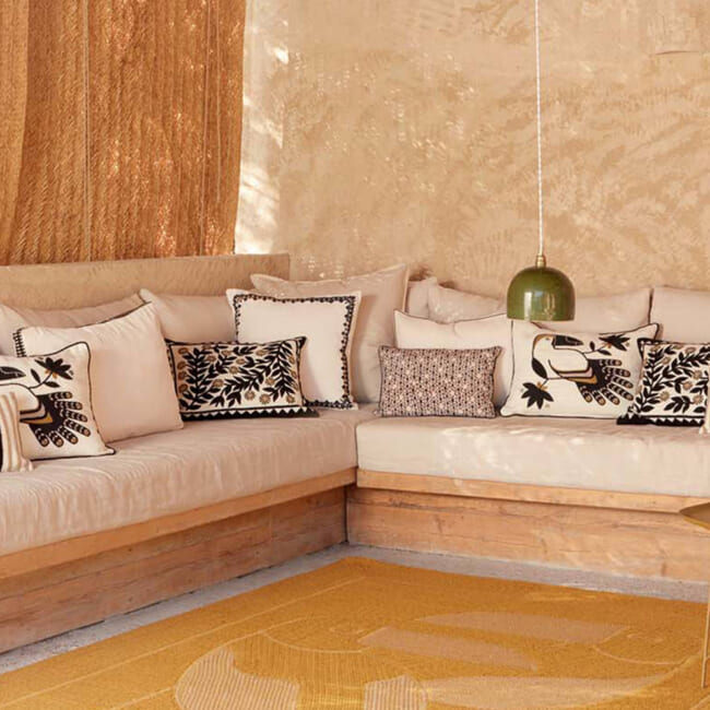 【海外取寄品】ELITIS(エリティス) Maya クッション(Réglisse) 50x50cm 中材付