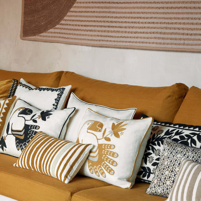 【海外取寄品】ELITIS(エリティス) Maya クッション(Réglisse) 50x50cm 中材付