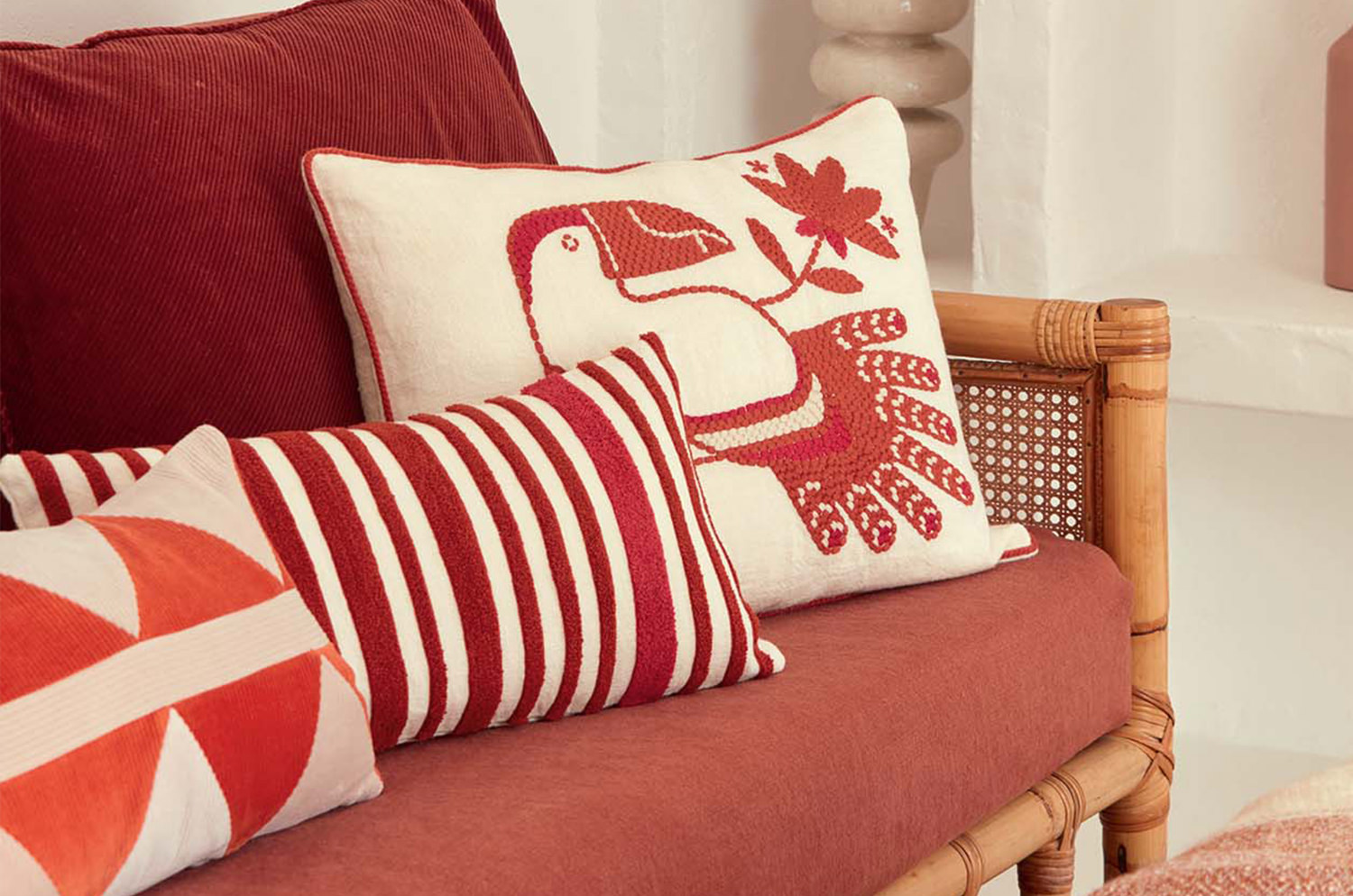 【海外取寄品】ELITIS(エリティス) Monterrey クッション(Grenadine) 50x25cm 中材付