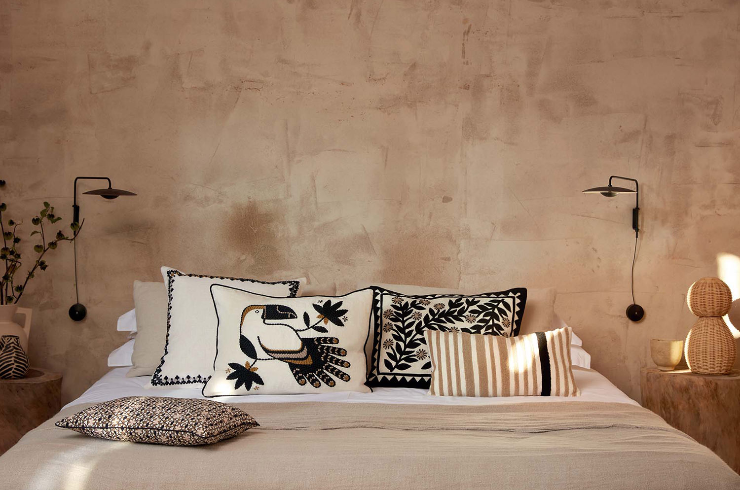 【海外取寄品】ELITIS(エリティス) Monterrey クッション(Réglisse) 50x25cm 中材付