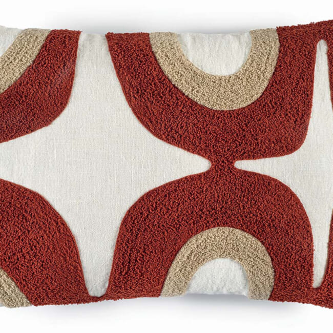 【海外取寄品】ELITIS(エリティス) Nirvana クッション(Rouge vernis) 55x40cm 中材付