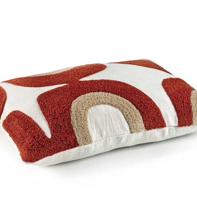 【海外取寄品】ELITIS(エリティス) Nirvana クッション(Rouge vernis) 55x40cm 中材付